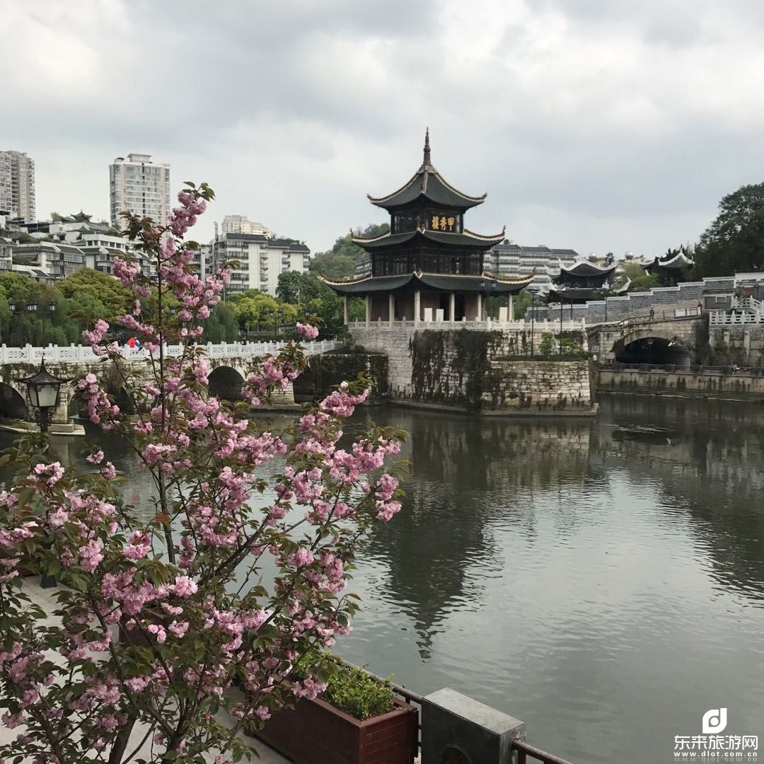 【優(yōu)品貴州】黃果樹瀑布、溶洞龍宮、大小七孔、青巖古鎮(zhèn)、下司古鎮(zhèn) 西江千戶苗寨、黔靈山公園6日游